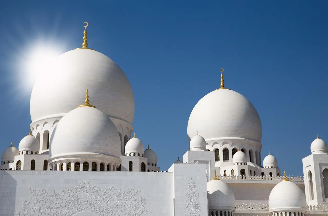 Abu Dhabi Publishes Amount Skilled Foreigners Must Earn Monthly to Qualify for 10-Year Golden Visa - Legit.ng