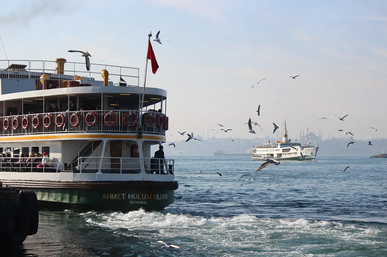 Three children die after boat capsizes on Turkey-Greece border - InfoMigrants